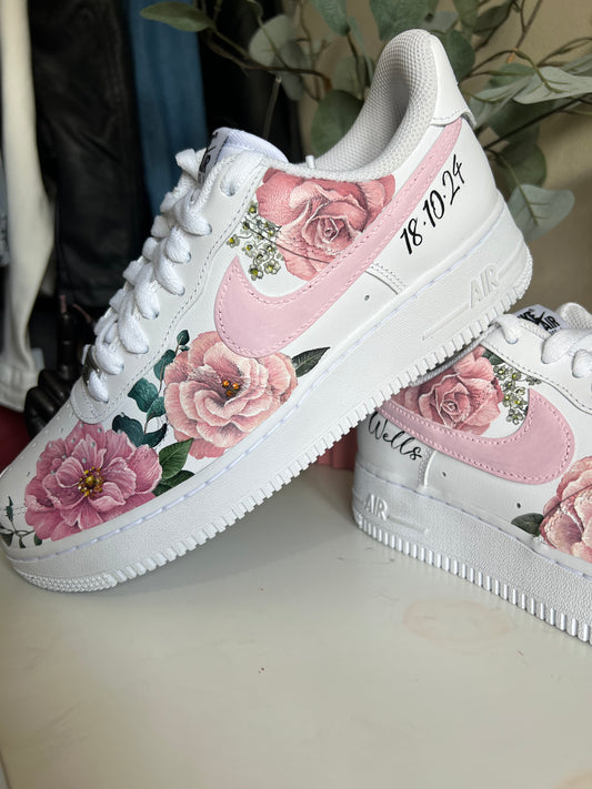 Hand Painted Air Force 1’s, 3-4 flowers. painting only